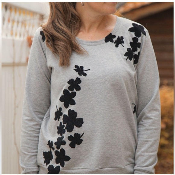 Womens J.Crew Velvet Floral Sweatshirt Size XXS - Picture 7 of 7